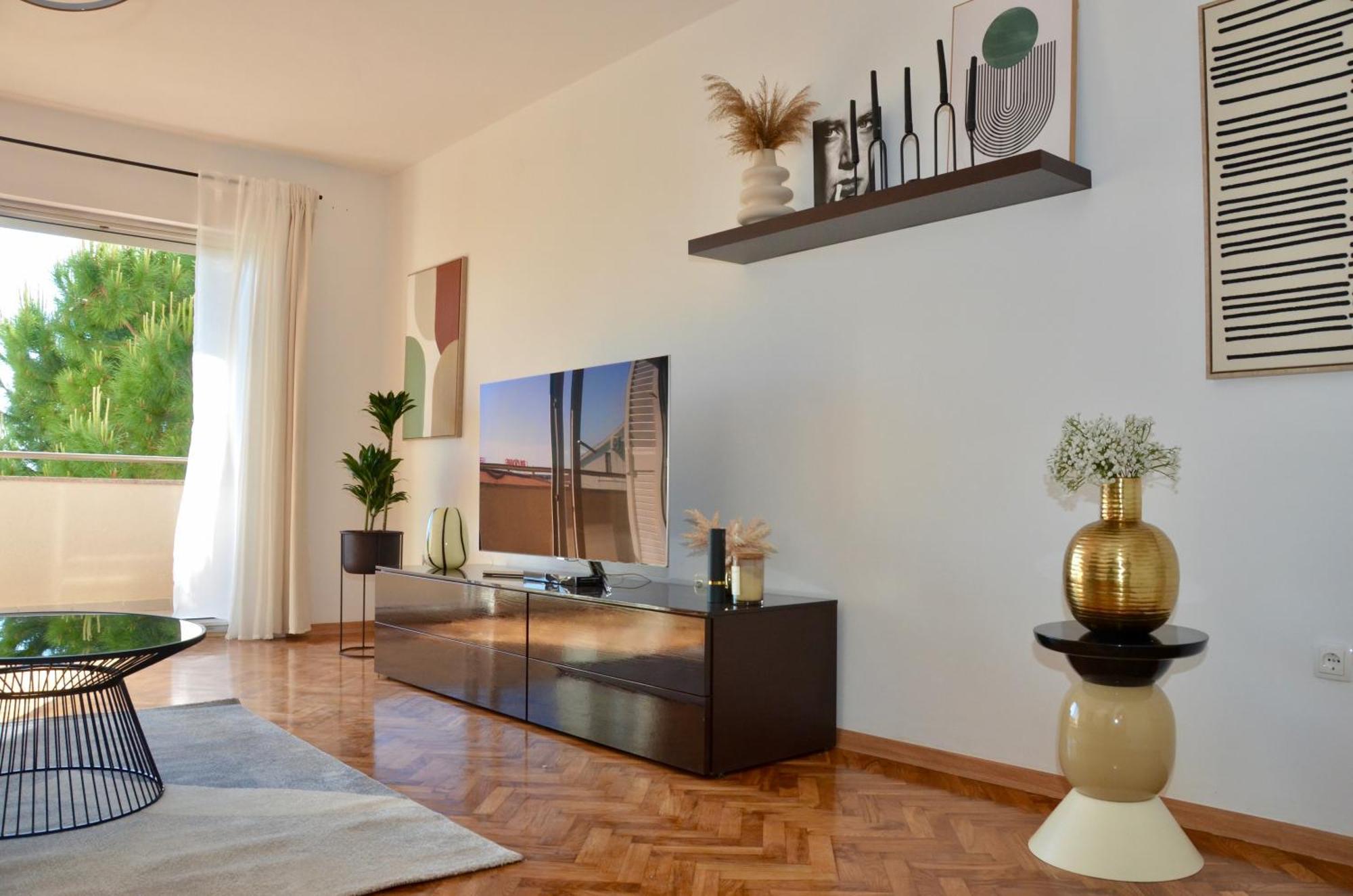 Apartments Toma Novalja Exterior photo